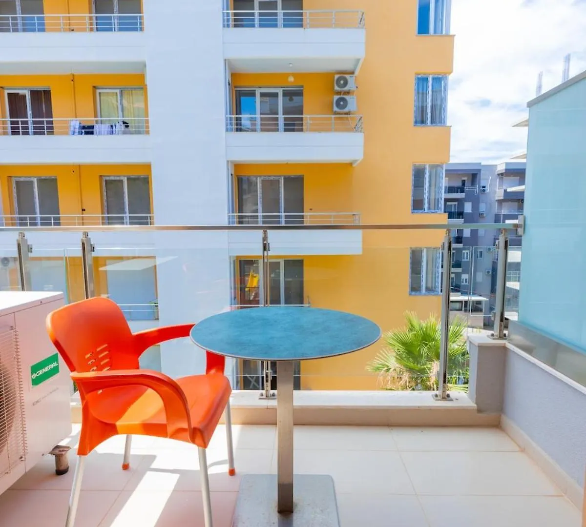 Pool View Apartment - Diamond Hill Resort & Spa Vlorë